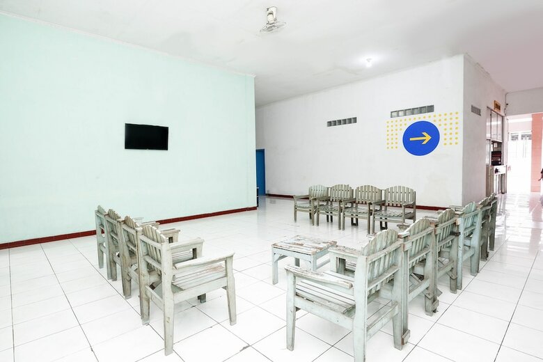 Hostal Spot On 2289 Hotel Saudara