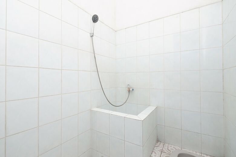 Hostal Spot On 2289 Hotel Saudara