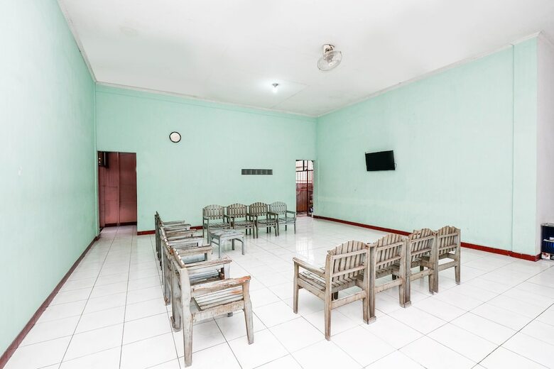 Hostal Spot On 2289 Hotel Saudara