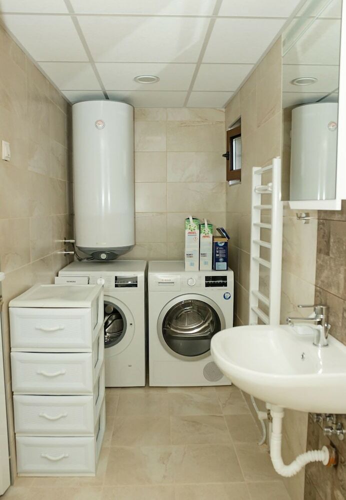 Apartamentos Fm Premium Guest House - Kalimantsi