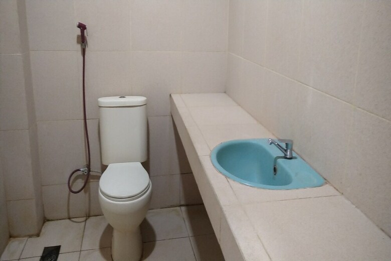 Hostal Oyo 2303 Hotel Blang Raya