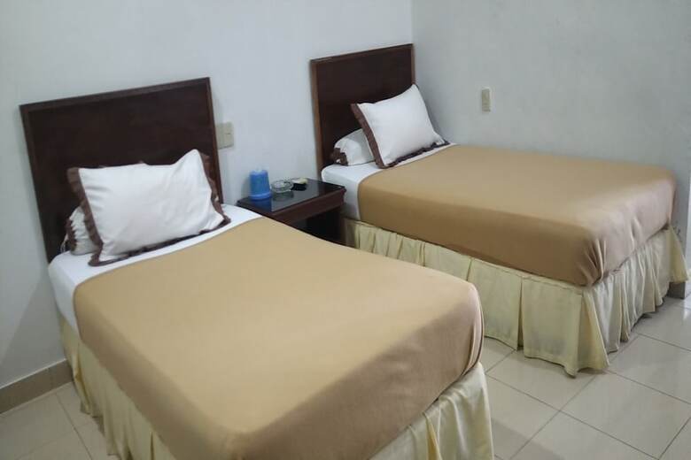 Hostal Oyo 2303 Hotel Blang Raya