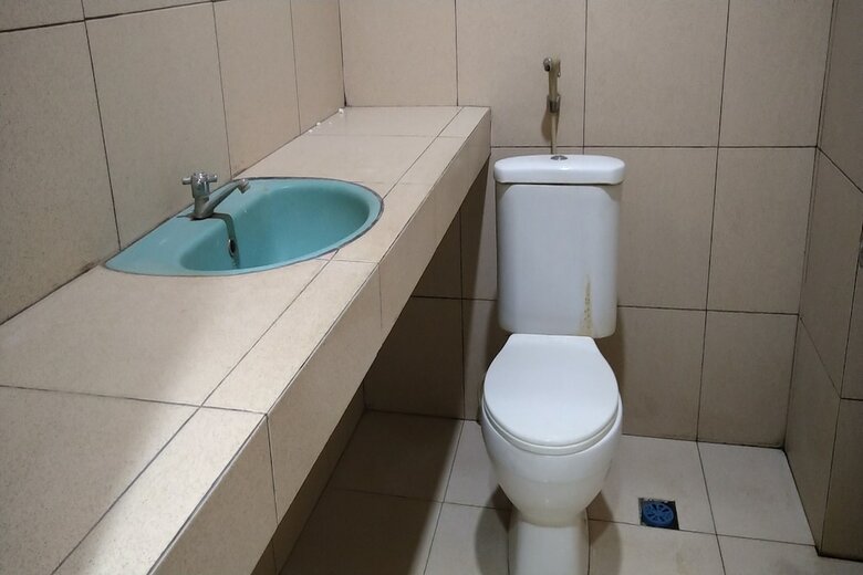 Hostal Oyo 2303 Hotel Blang Raya