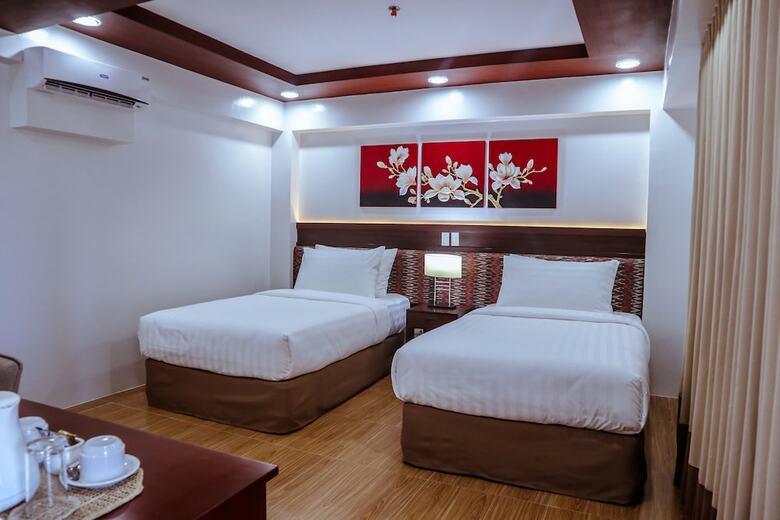 Hotel Dolores Lake Resort