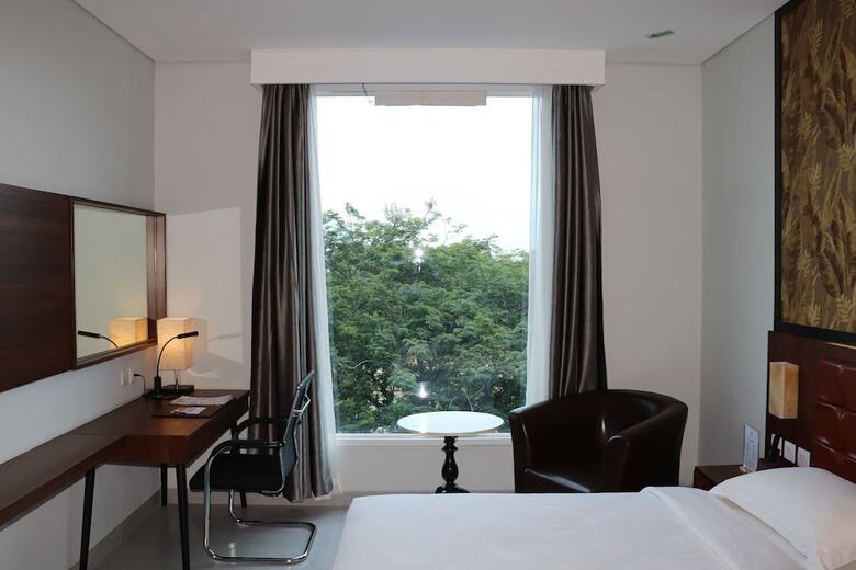 Pakons Prime Hotel