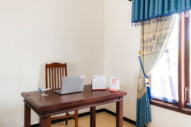 Hotel Oyo 2169 Anugrah Bromo Homestay