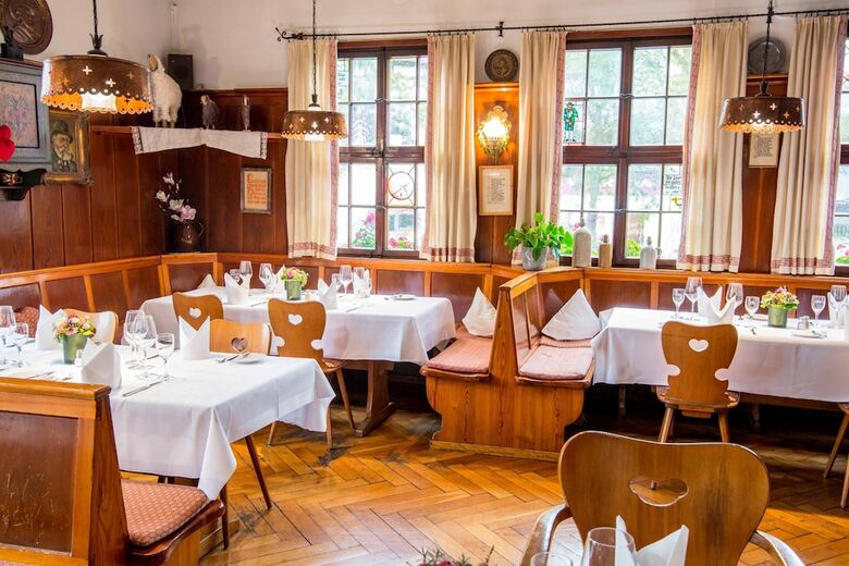 Hotel Metzgerei R��le
