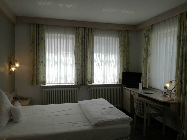 Hotel Metzgerei R��le