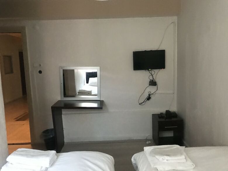 Bed & Breakfast Koprulu Hotel