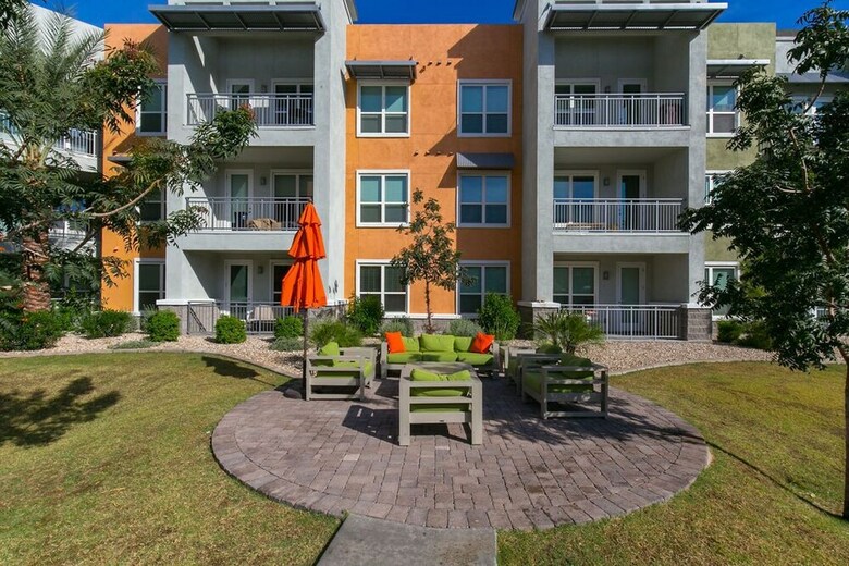 Kasa Tempe Apache District Apartments
