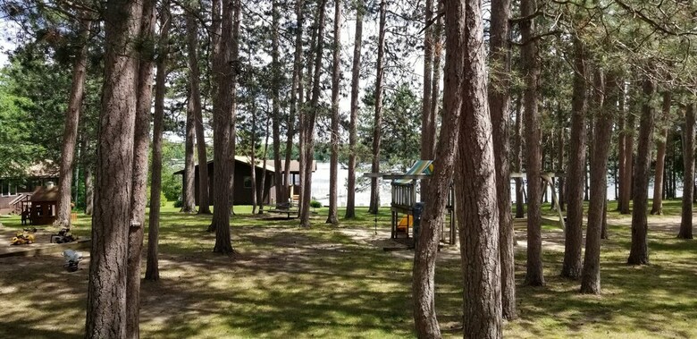 Cabana Evergreen Bay Resort