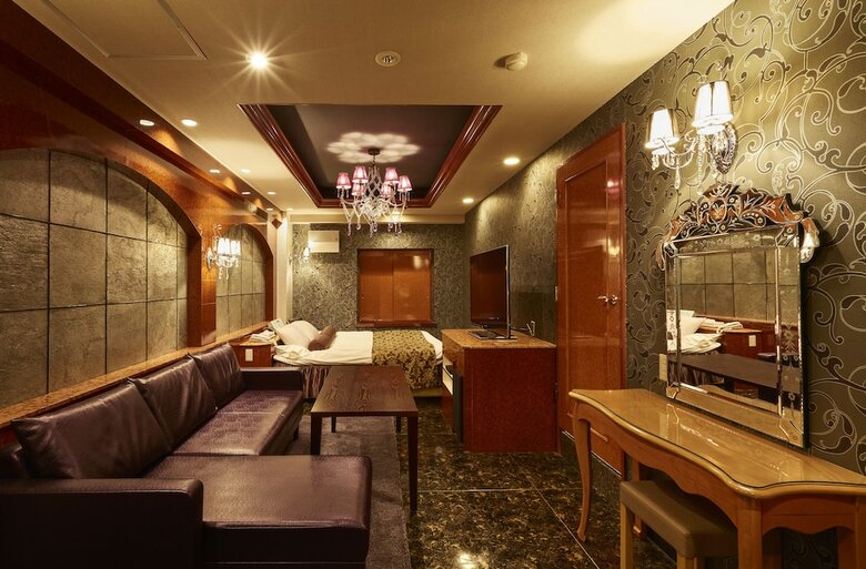 Hotel Mine - Adults Only