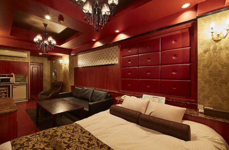 Hotel Mine - Adults Only