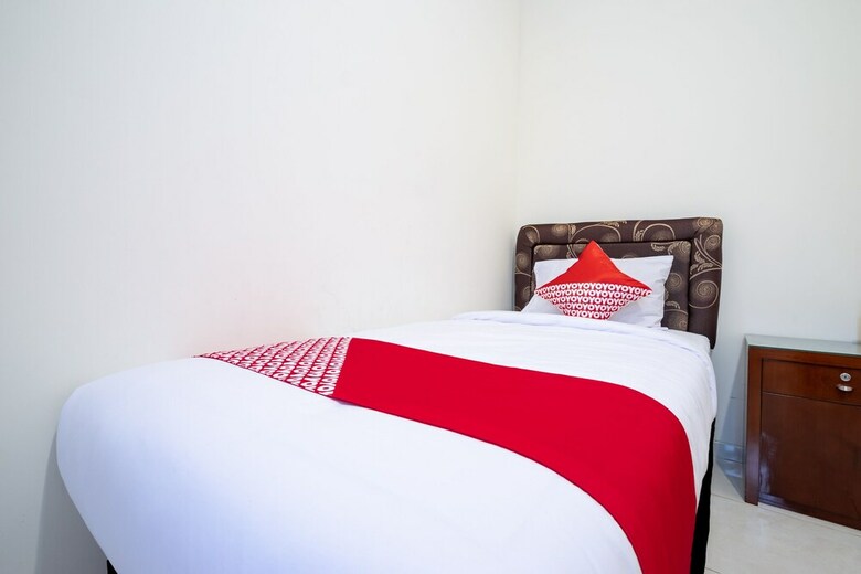 Hostal Oyo 2347 Griya Patran