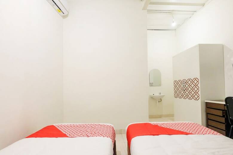 Hostal Oyo 2383 Andongkoe 64 Salatiga