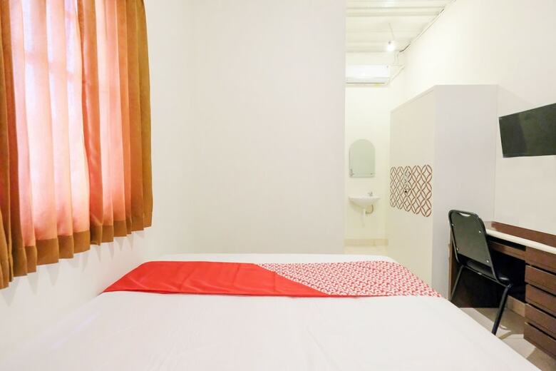 Hostal Oyo 2383 Andongkoe 64 Salatiga