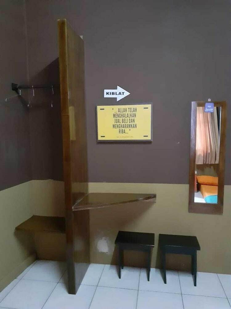 Bed & Breakfast Aminah Homestay And Tour
