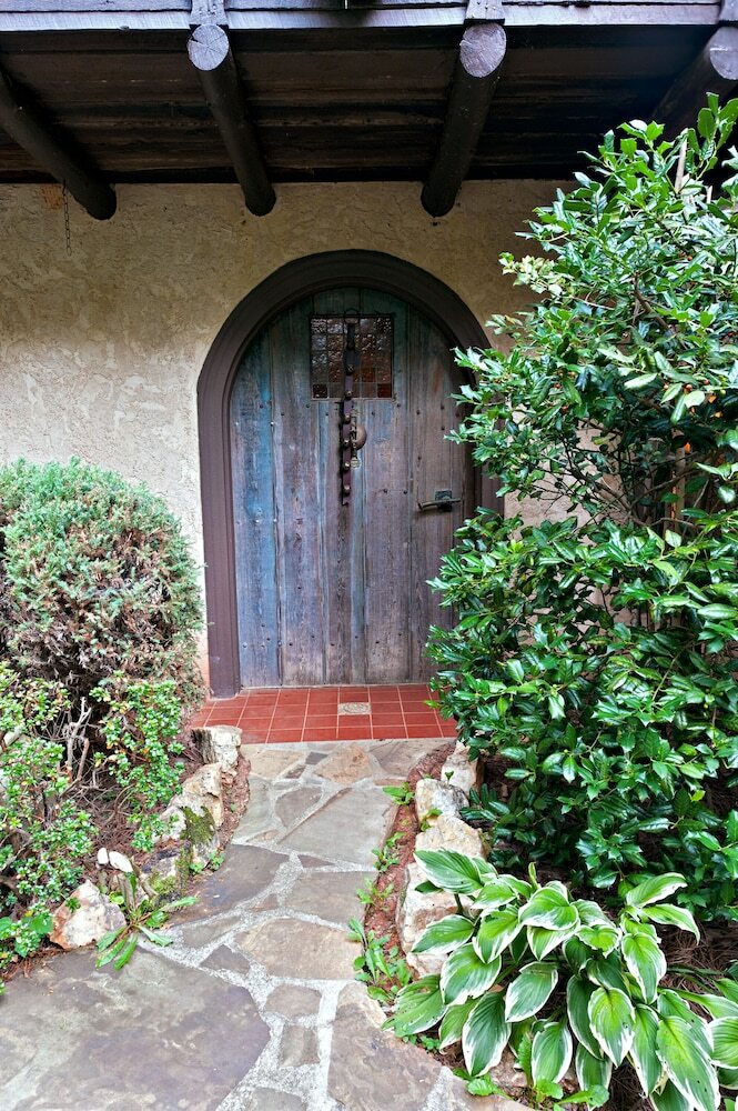 Posada Lily Creek Lodge