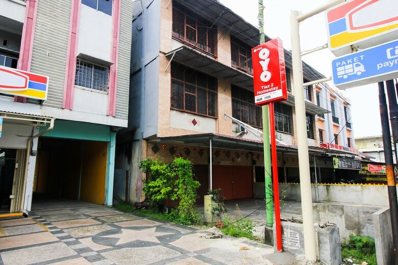 Hotel Oyo 2434 Tiaz 2 Homestay