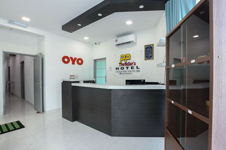 Oyo 89859 Pp Traveller's Hotel