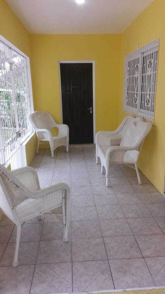 4 Bedroom House - Portland