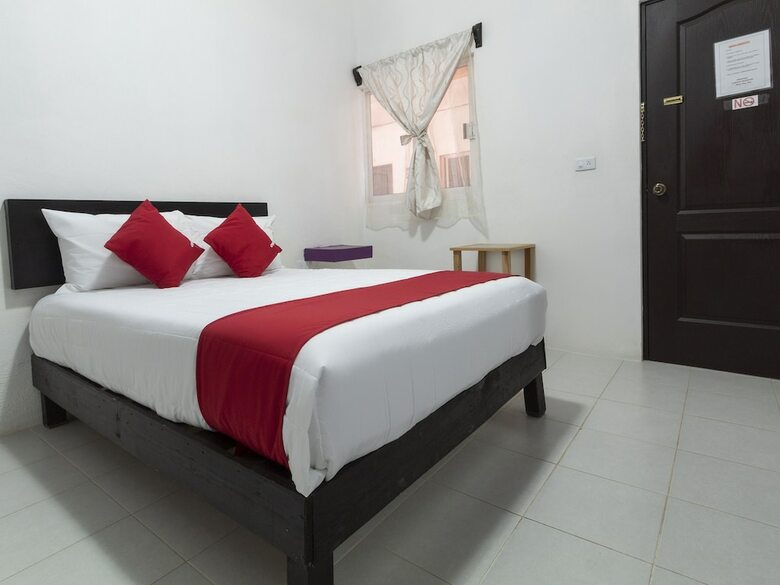 Oyo Hotel Poy Poy