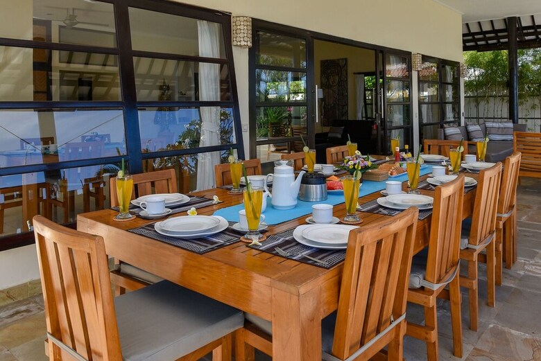 Villa Lovina Beach 1