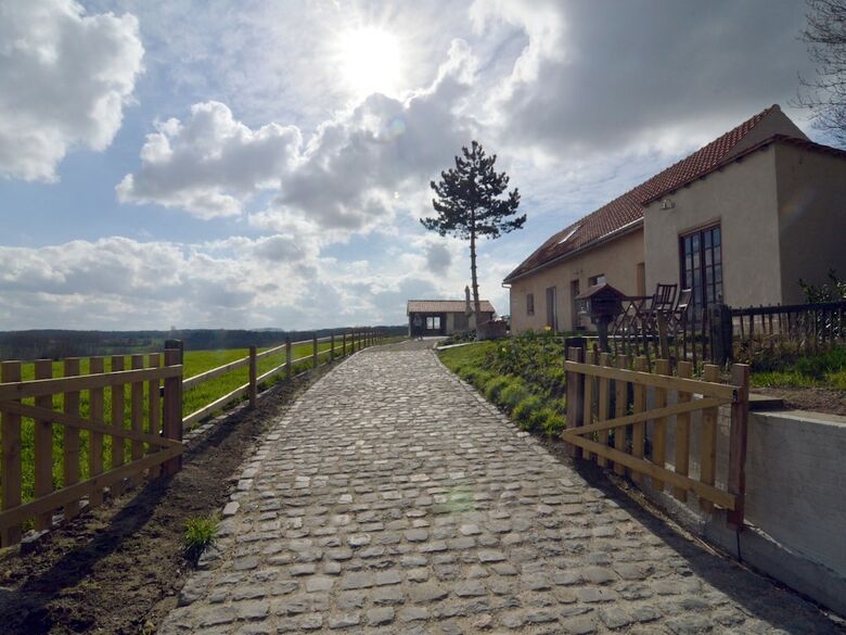 Quaint Mansion In Ellezelles With Garden