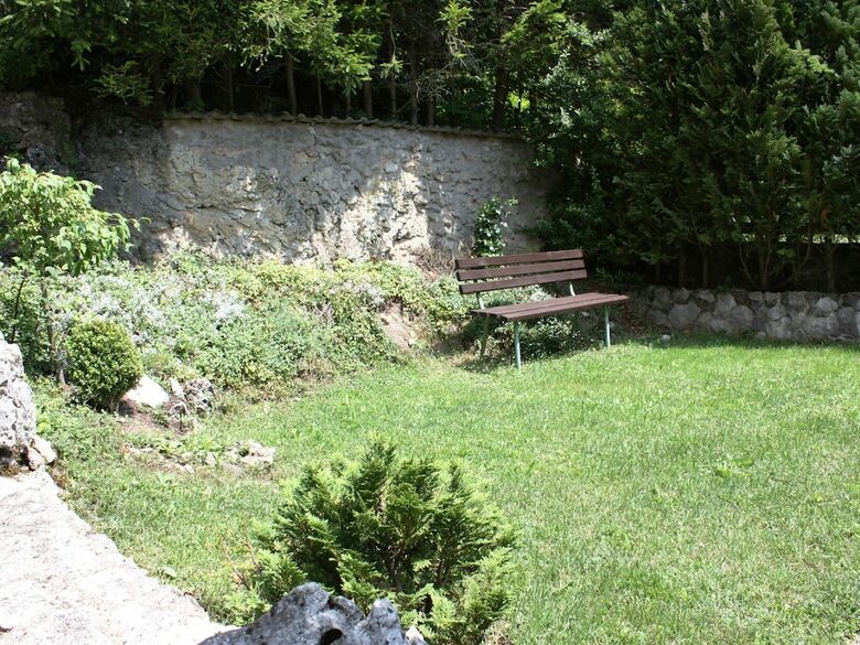 Cozy Apartment In Wichenstein With Large Garden