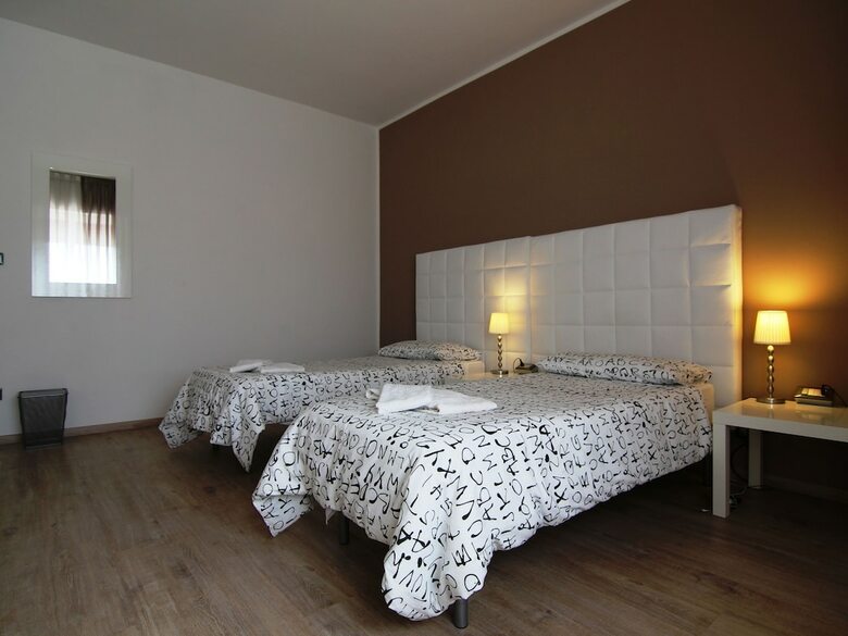 Premium Holiday Home In Monteforte With Pool