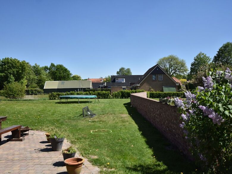 Cozy Holiday Home In Meeden With Large Garden
