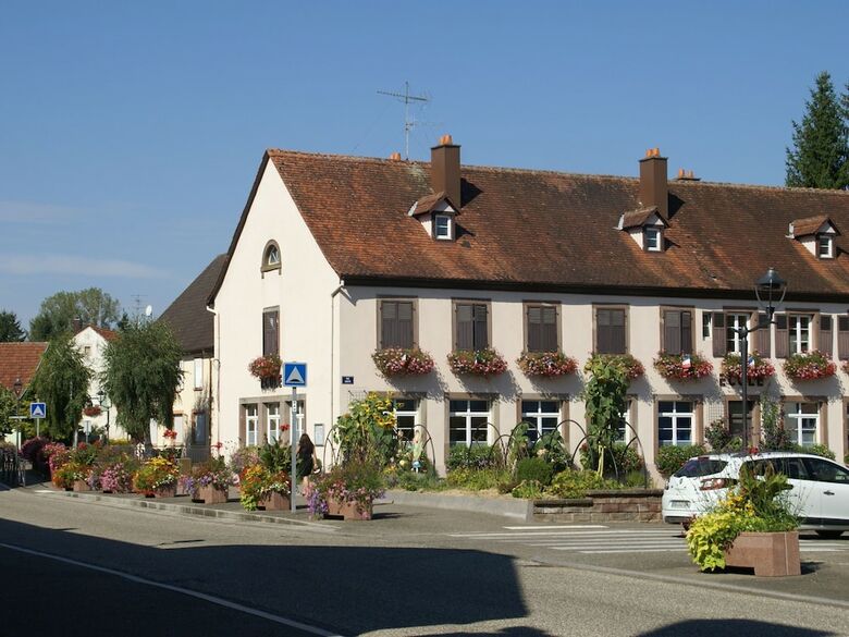 Comfortable Holiday Home With Fenced Garden In Lambach