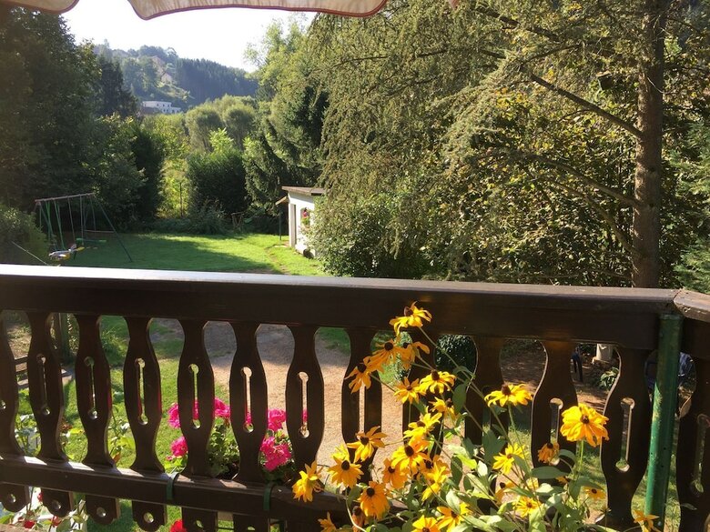 Comfortable Holiday Home With Fenced Garden In Lambach