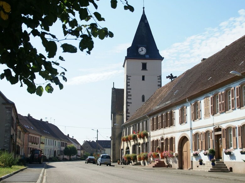 Comfortable Holiday Home With Fenced Garden In Lambach