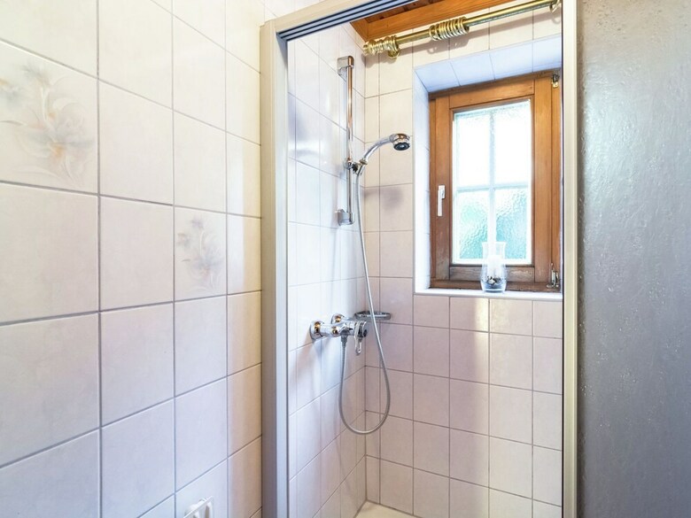 Spacious Apartment Near Ski Area In K�nigsleiten