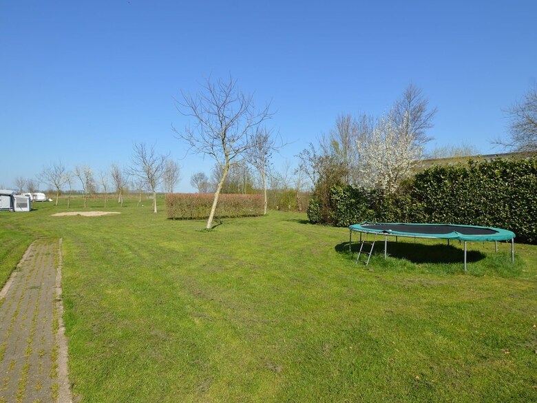 Cosy Chalet At Small-scale Campsite Near Biesbosch Area