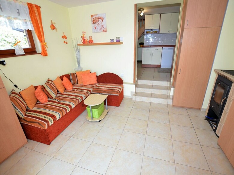 Cozy Chalet In Modri?ice With Swimming Pool