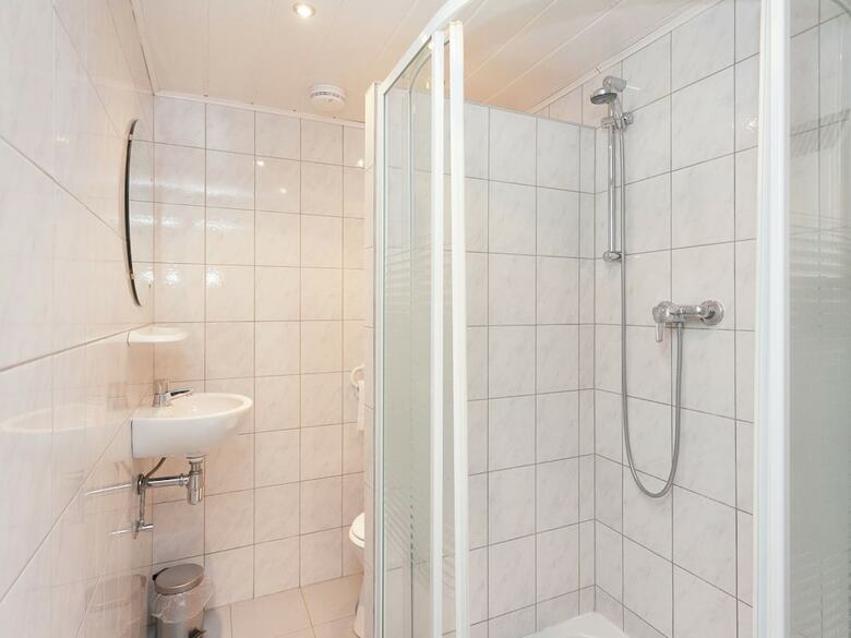 Spacious Apartment In Ober-waroldern With Sauna