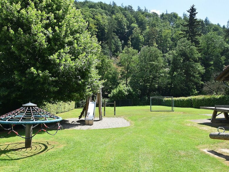 Combined Group Accommodation On A Farm Bordering On The Kellerwaldsteig