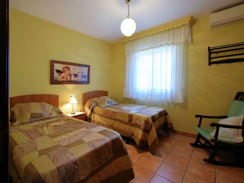 Charming Cottage In Loja With Private Pool