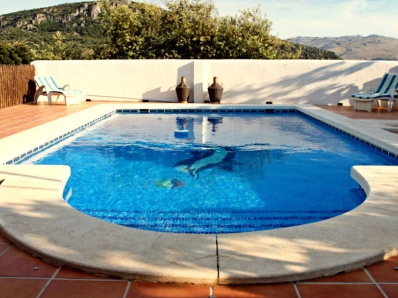 Charming Cottage In Loja With Private Pool