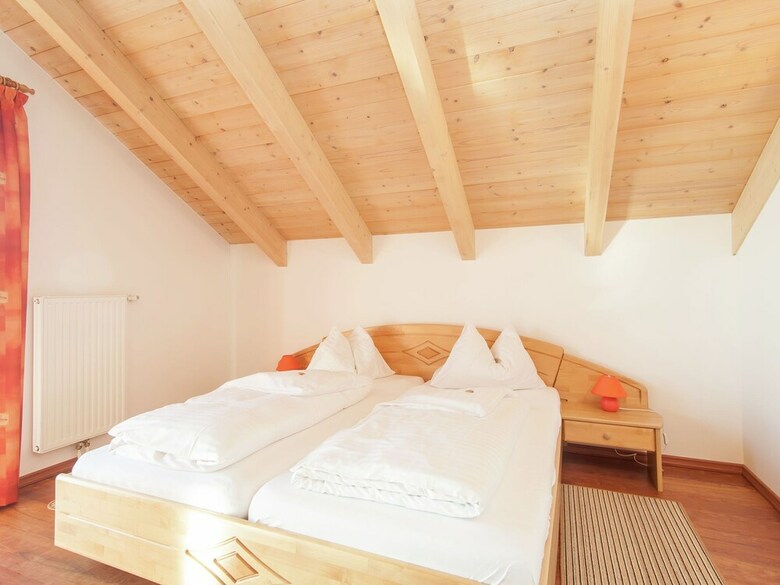 Cabana Upscale Holiday Home In Bodensdorf With Wellness & Sauna