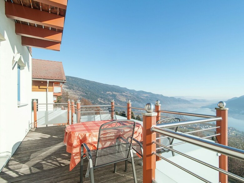 Cabana Upscale Holiday Home In Bodensdorf With Wellness & Sauna