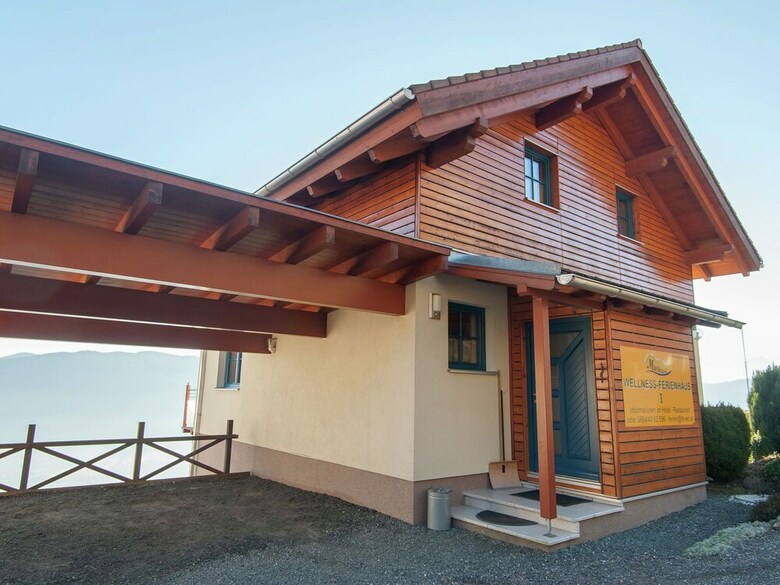 Cabana Upscale Holiday Home In Bodensdorf With Wellness & Sauna