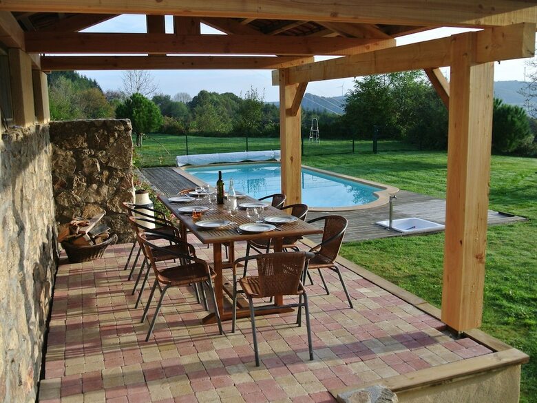 Rustic Holiday Home In Lavoine With Pool Near Lake & Forest