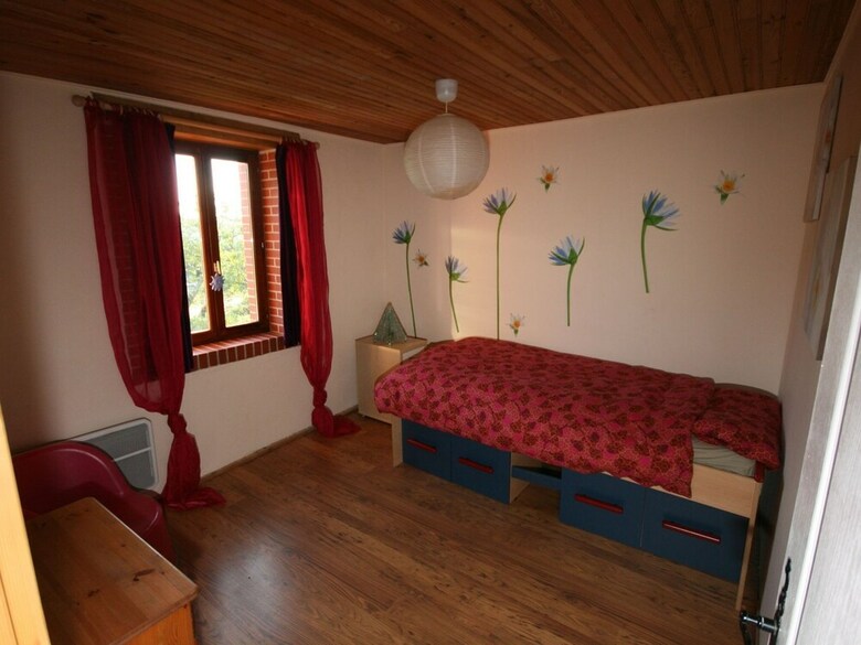 Rustic Holiday Home In Lavoine With Pool Near Lake & Forest