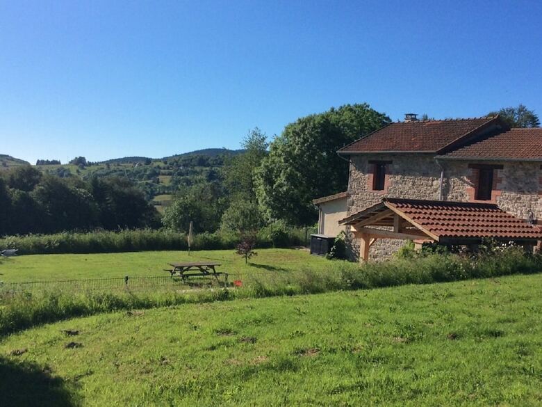 Rustic Holiday Home In Lavoine With Pool Near Lake & Forest