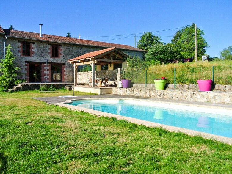 Rustic Holiday Home In Lavoine With Pool Near Lake & Forest