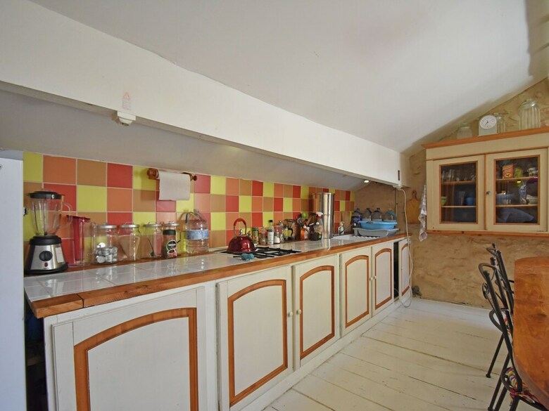 Cozy Villa In Languedoc-roussillon With Private Pool