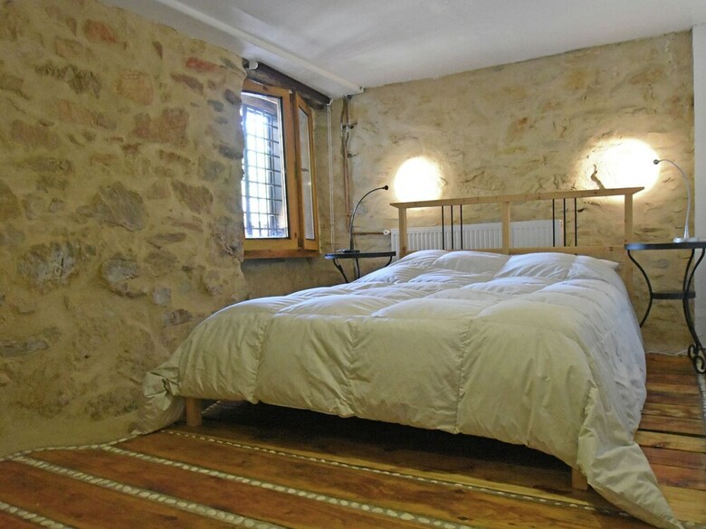 Cozy Villa In Languedoc-roussillon With Private Pool